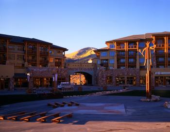 Sundial Lodge